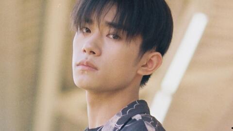 易烊千玺刚出道照片